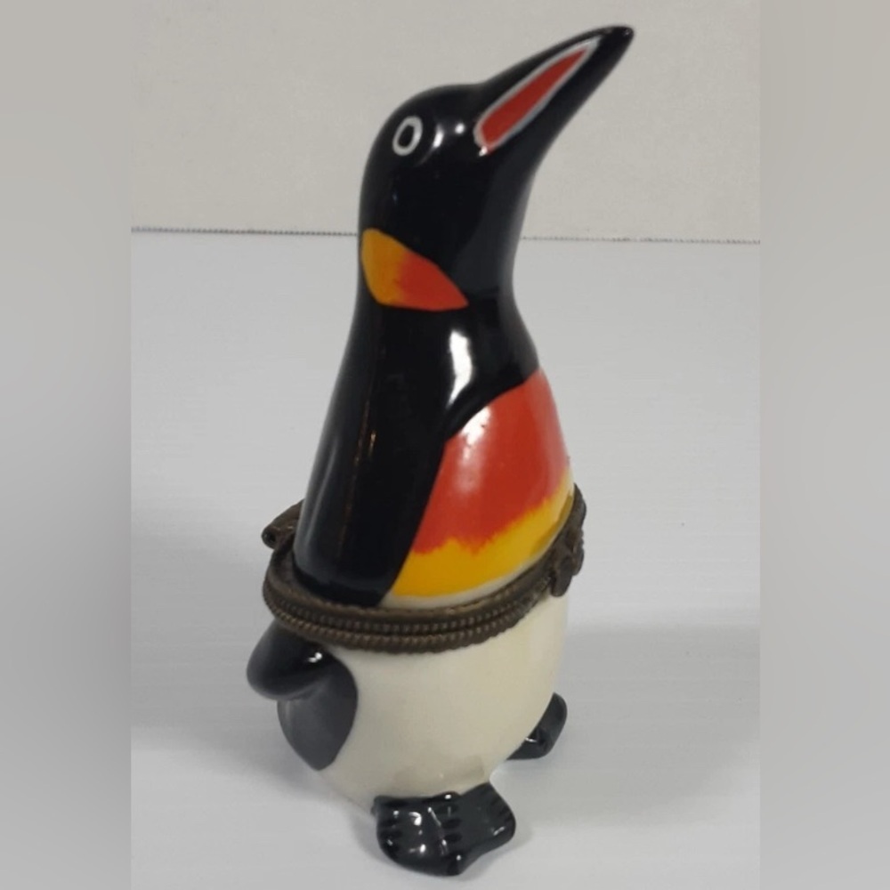 Emperor Penguin porcelain trinket Box